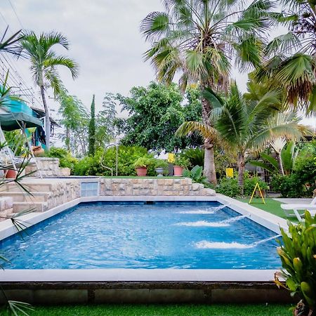 Hostal Antares Manta Exterior foto